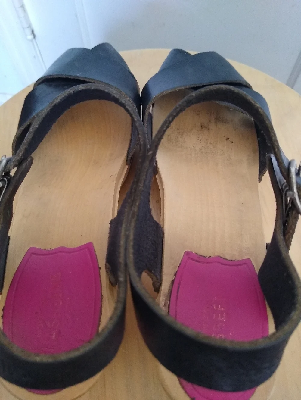Swedish Hasbeens Cross Strap Clog Sandals - Picture 5 of 9